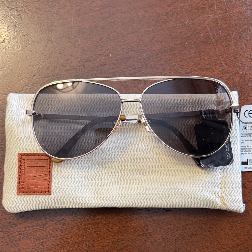 FRYE AND CO. Gold Aviator Sunglasses with Cream Pouch
